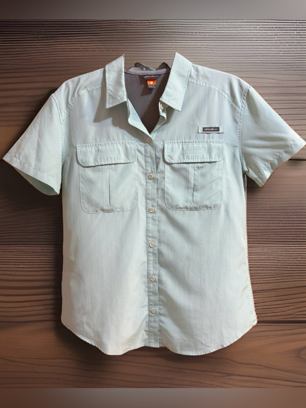 Eddie Bauer Short-Sleeve Button-Down Shirt in Light Mint w/Vented Back-M-EC